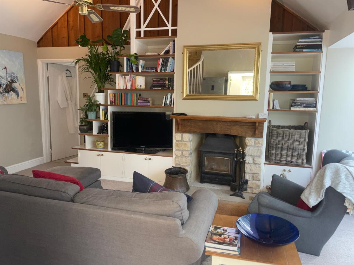 Gorgeous Country Cottage On Outskirts Of Bath With Wood Fired Hot Tub Midford Dış mekan fotoğraf